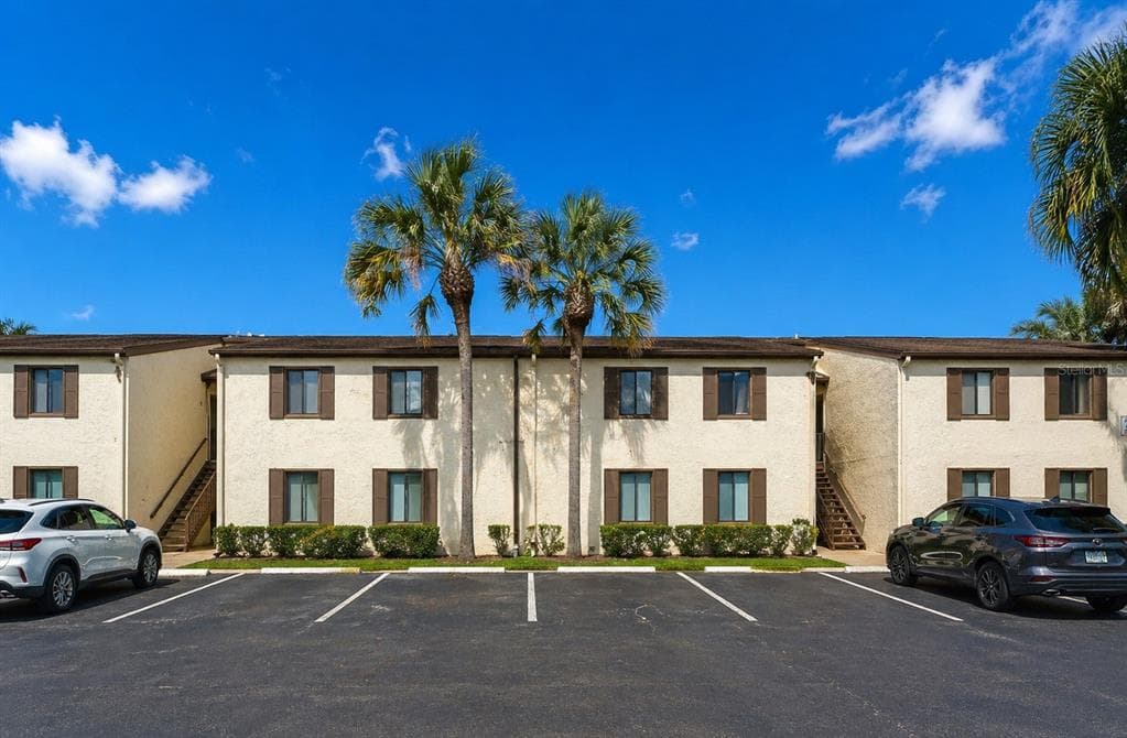 723 115TH AVENUE N UNIT 2106