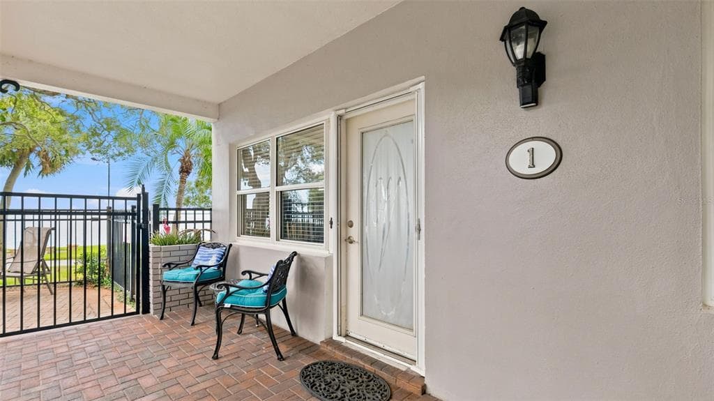 1101 VICTORIA DRIVE UNIT 1