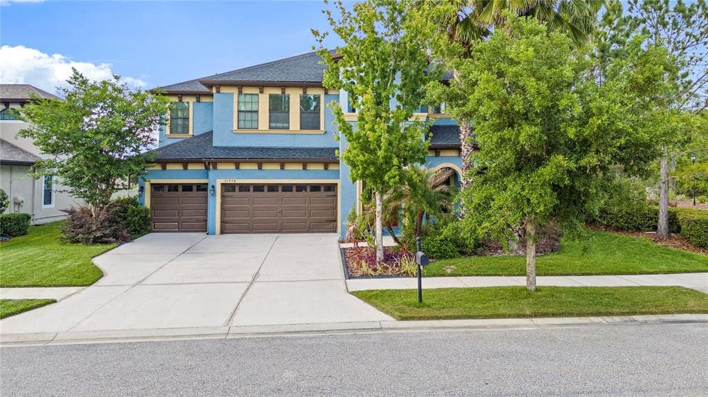31976 WATOGA LOOP WESLEY CHAPEL, FL 33543