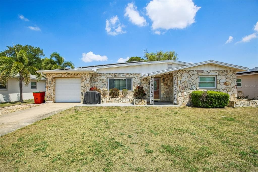 10713 59TH AVENUE SEMINOLE, FL 33772