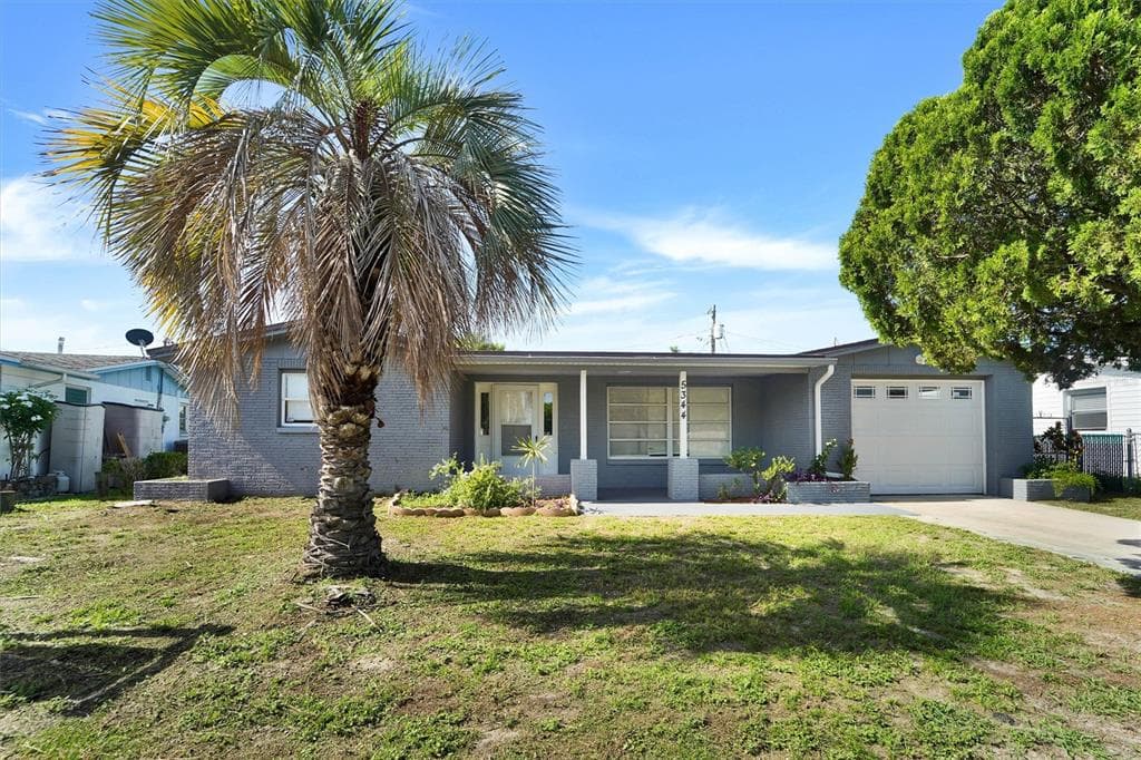 5344 NANCY LANE HOLIDAY, FL 34690
