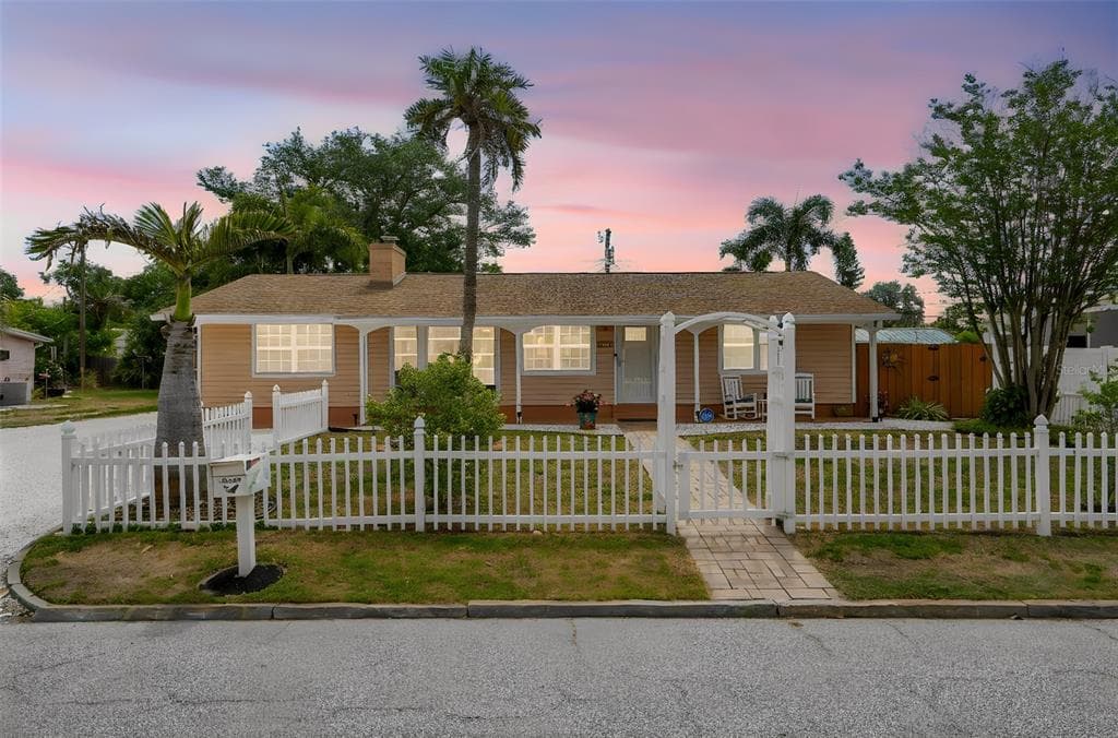 2648 46TH STREET S GULFPORT, FL 33711