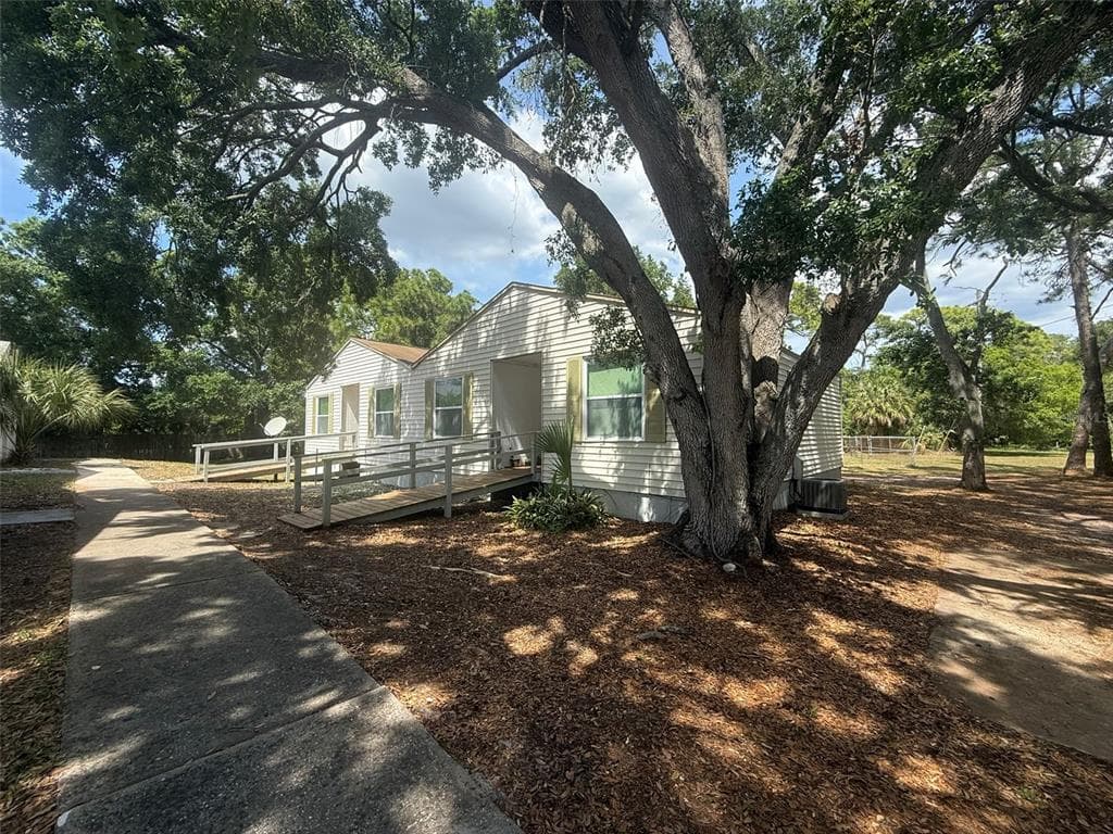 3664 MERIDEN AVENUE OLDSMAR, FL 34677