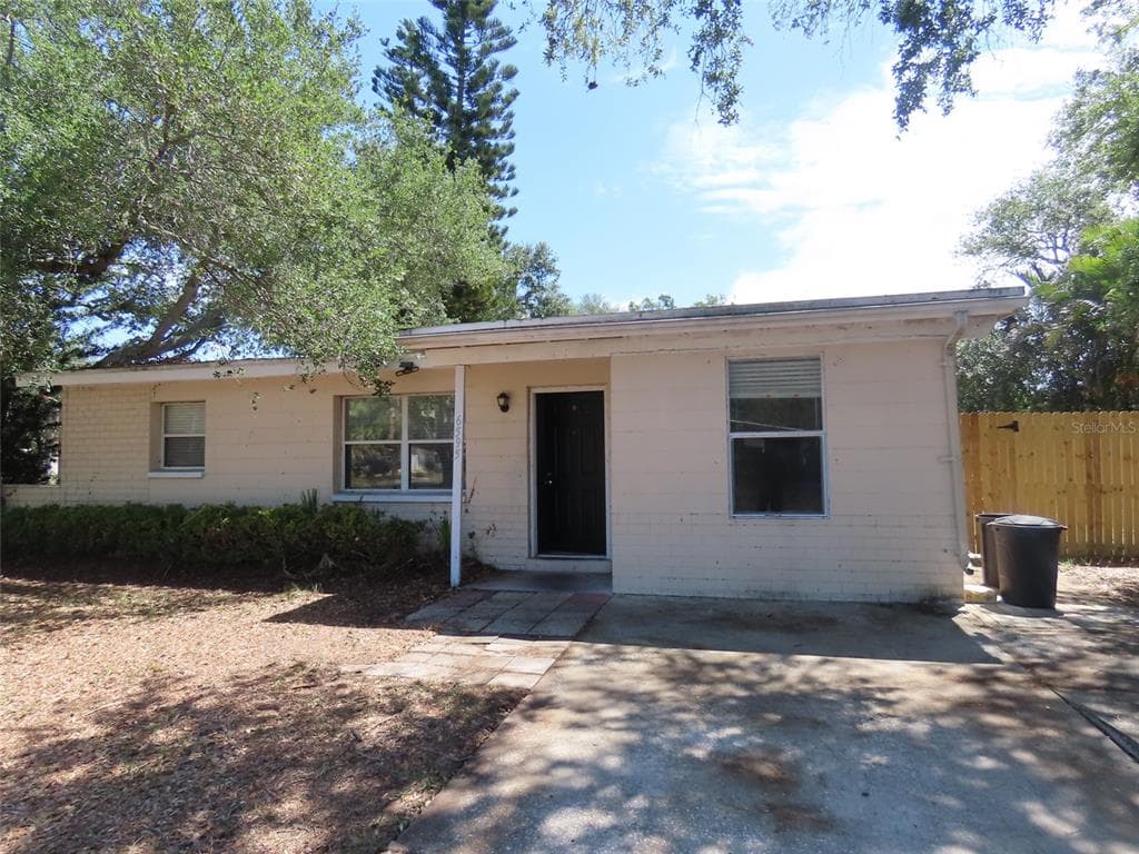 6595 64TH WAY N PINELLAS PARK, FL 33781
