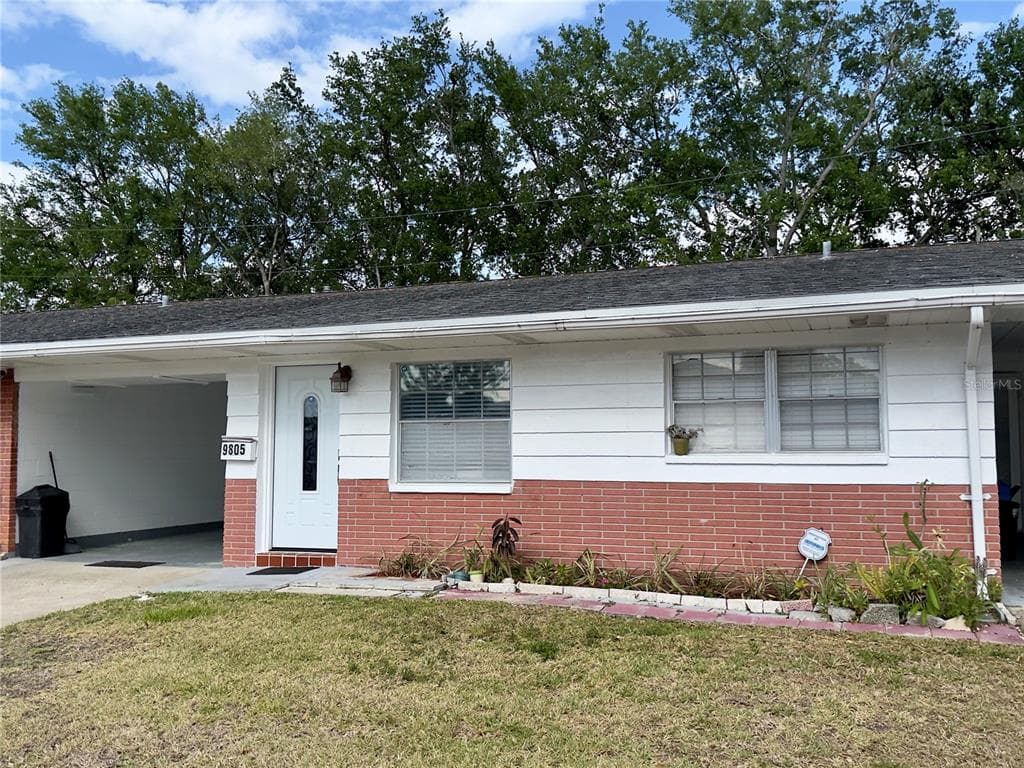 9805 LILY STREET N UNIT 9805 PINELLAS PARK, FL 33782