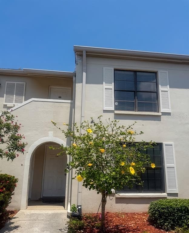2401 GULL COURT UNIT L202 CLEARWATER, FL 33762