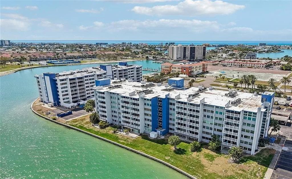 500 TREASURE ISLAND CAUSEWAY UNIT 307 TREASURE ISLAND, FL 33706