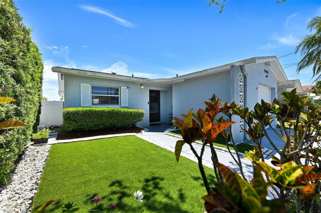 5106 BLUE HERON DRIVE