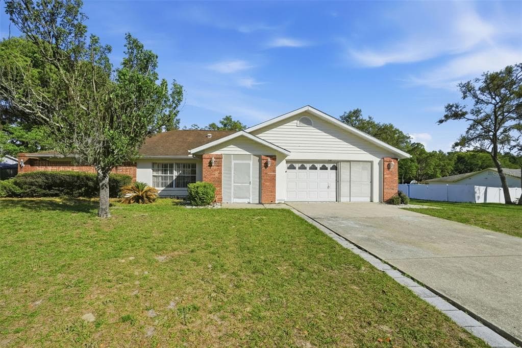 2258 CLAREMONT LANE SPRING HILL, FL 34609