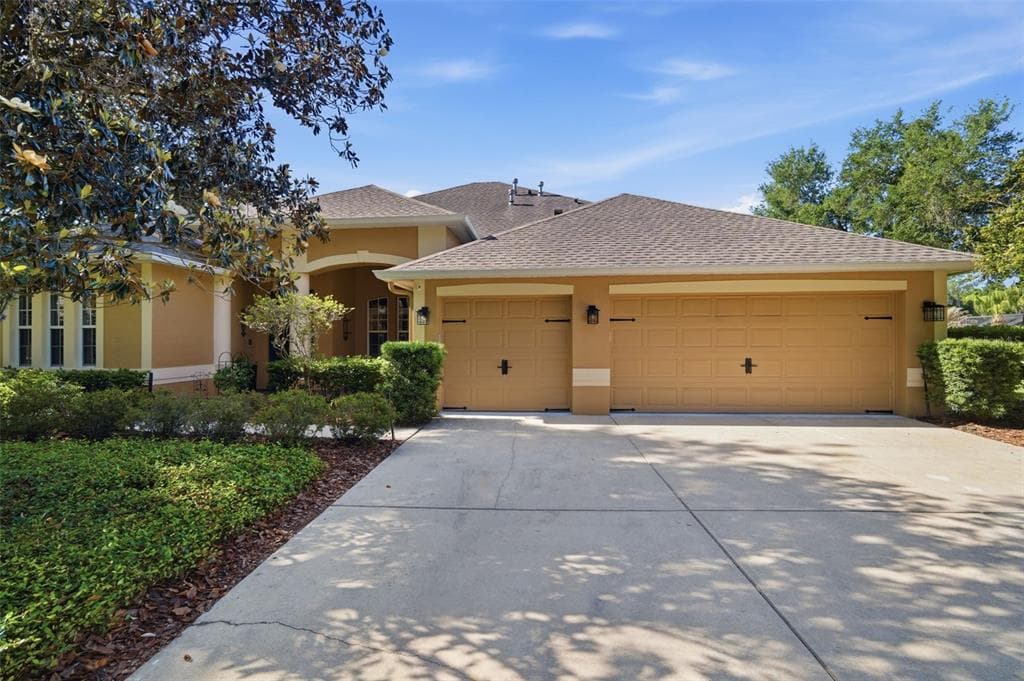 805 HICKORY FORK DRIVE SEFFNER, FL 33584