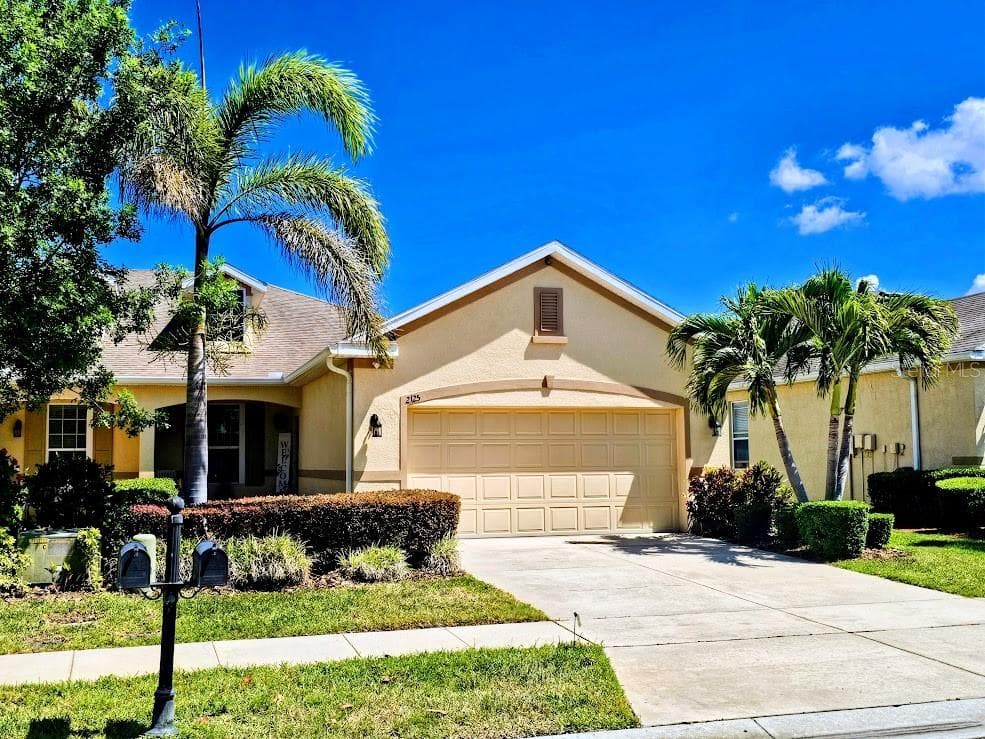 2125 BARRACUDA COURT HOLIDAY, FL 34691