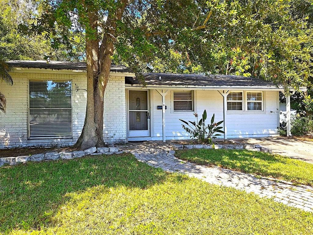 2812 DOVEWOOD STREET CLEARWATER, FL 33759