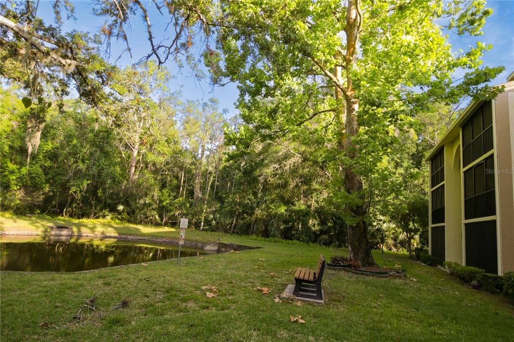 3232 LAKE PINE WAY E UNIT G1