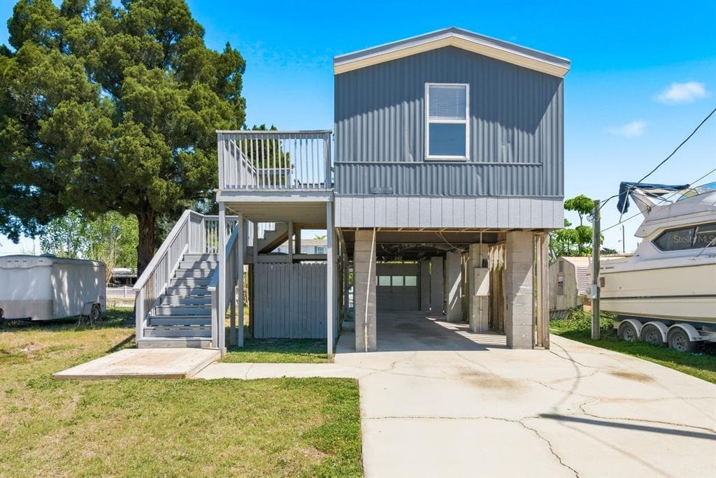 6815 FLICKER LANE HUDSON, FL 34667