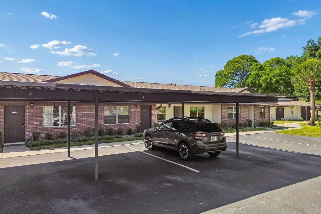 2446 ENTERPRISE ROAD UNIT 4 CLEARWATER, FL 33763
