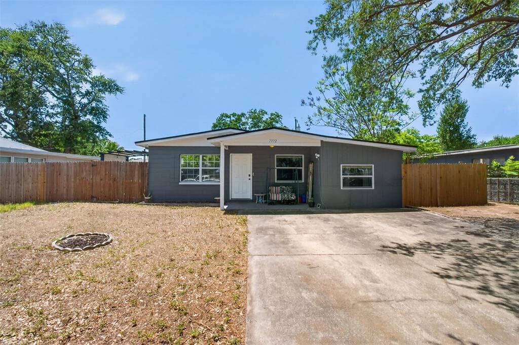 7772 90TH WAY SEMINOLE, FL 33777