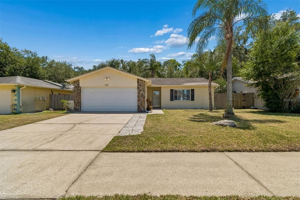 1733 SUTTON PLACE DUNEDIN, FL 34698