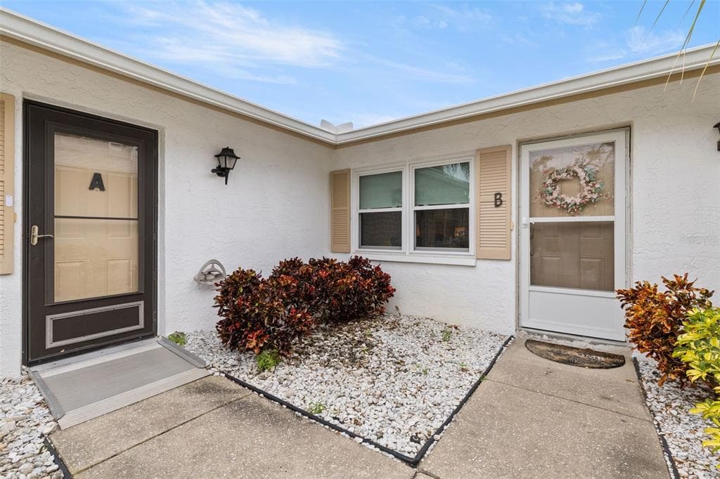 3143 37TH LANE S UNIT B ST PETERSBURG, FL 33711