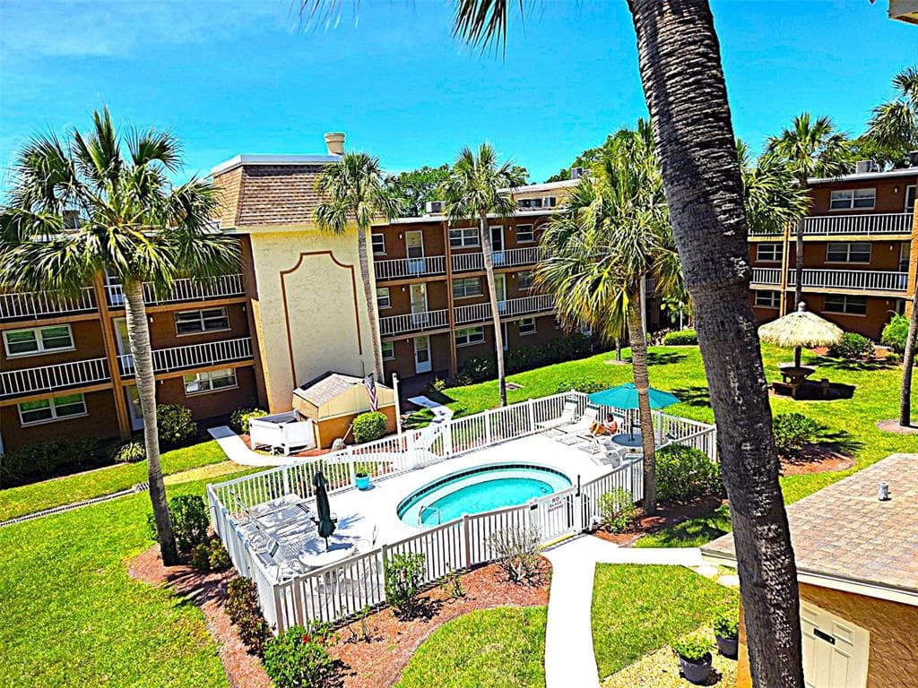 12760 INDIAN ROCKS ROAD UNIT 578 LARGO, FL 33774