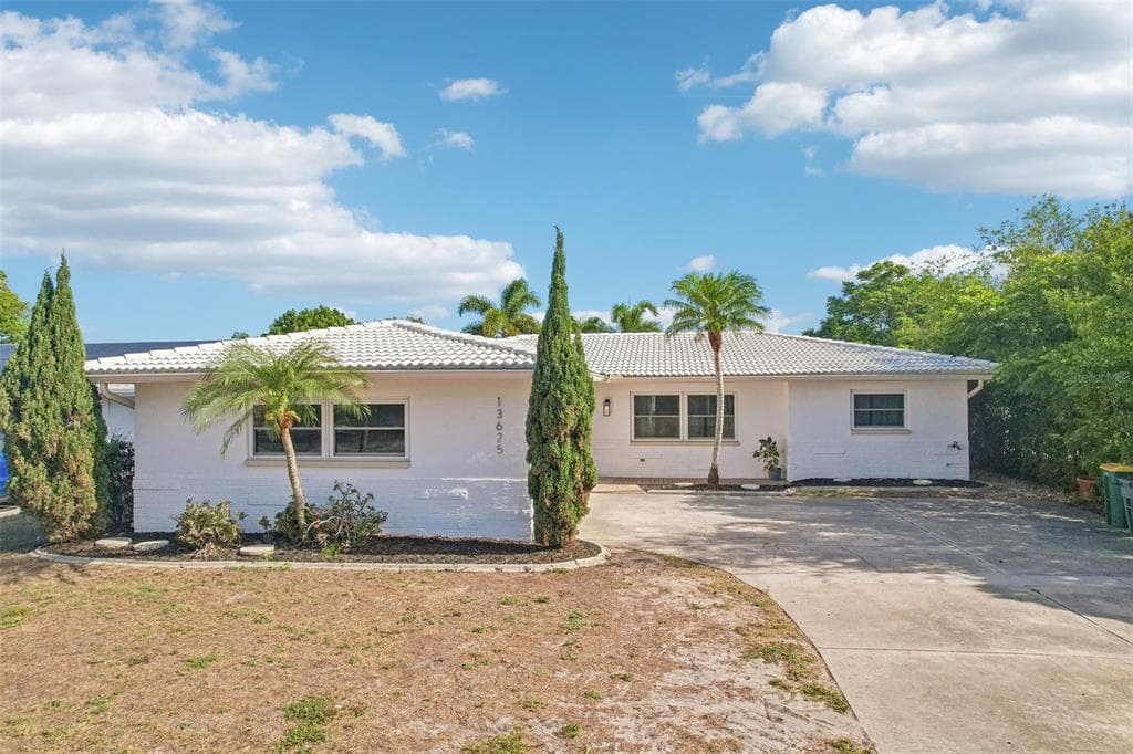 13625 86TH AVENUE SEMINOLE, FL 33776