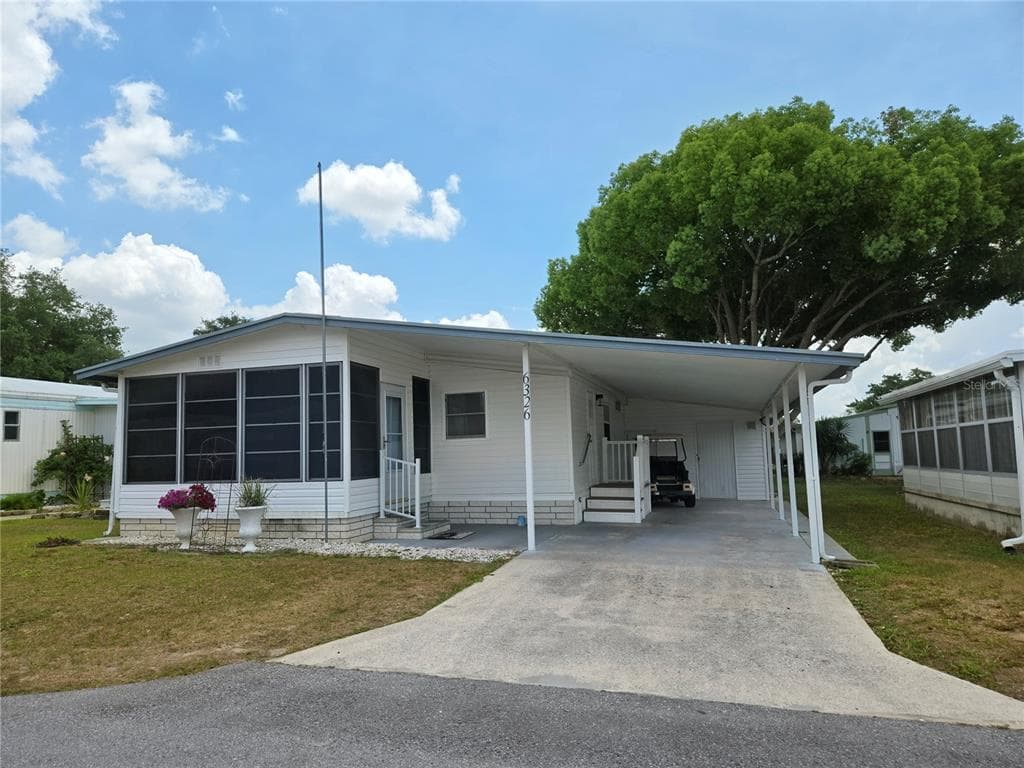 6326 FRIENDSHIP LANE ZEPHYRHILLS, FL 33542