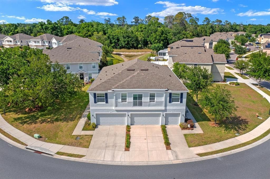 824 ASHENTREE DRIVE