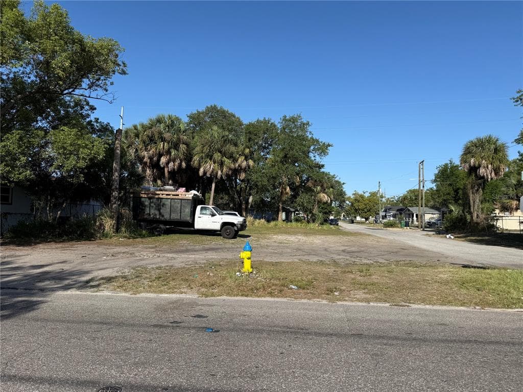 3208 N 29TH STREET TAMPA, FL 33605
