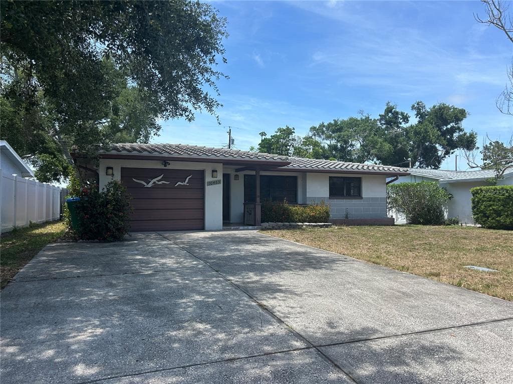 10463 VALENCIA ROAD SEMINOLE, FL 33772
