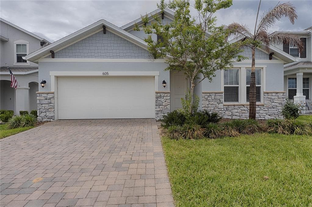 605 BIG PINE AVENUE MINNEOLA, FL 34715