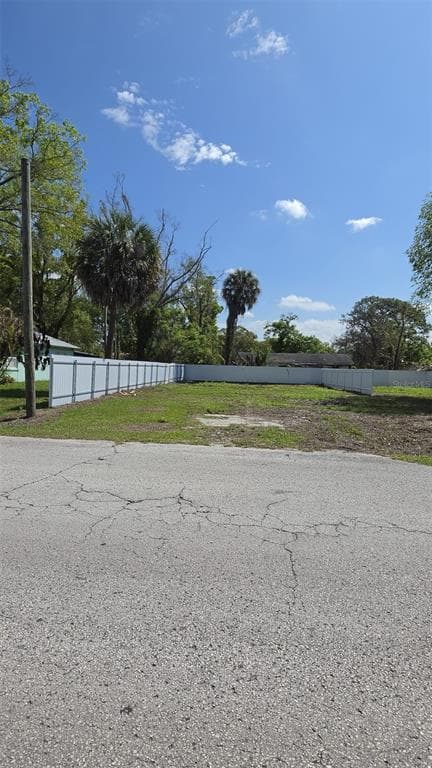 12505 FOUR OAKS ROAD TAMPA, FL 33624