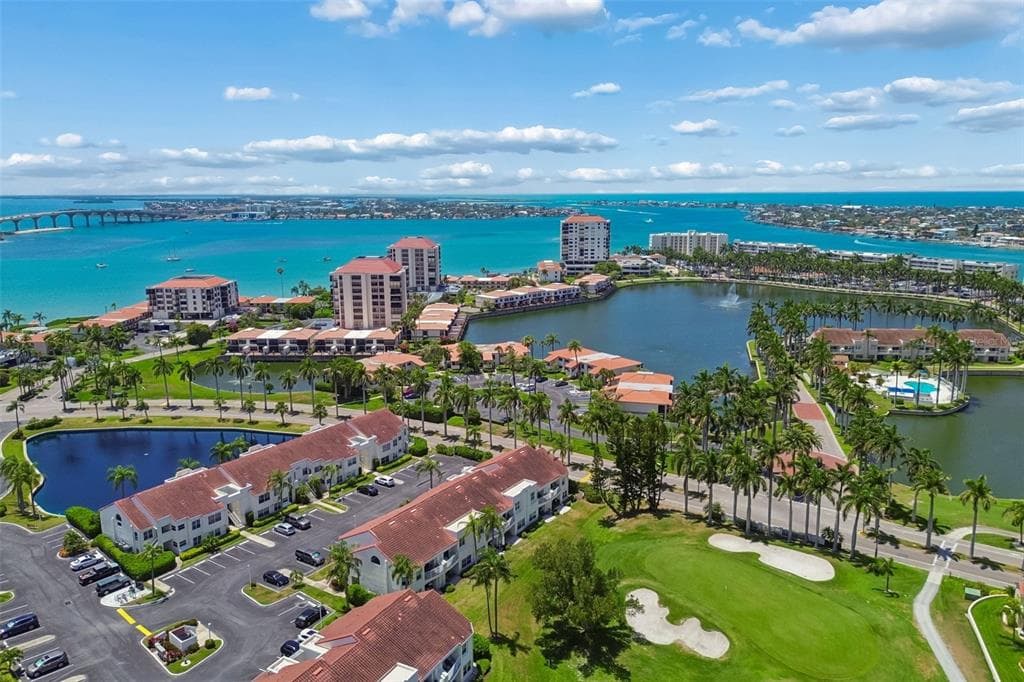 6085 BAHIA DEL MAR BOULEVARD UNIT 106 ST PETERSBURG, FL 33715