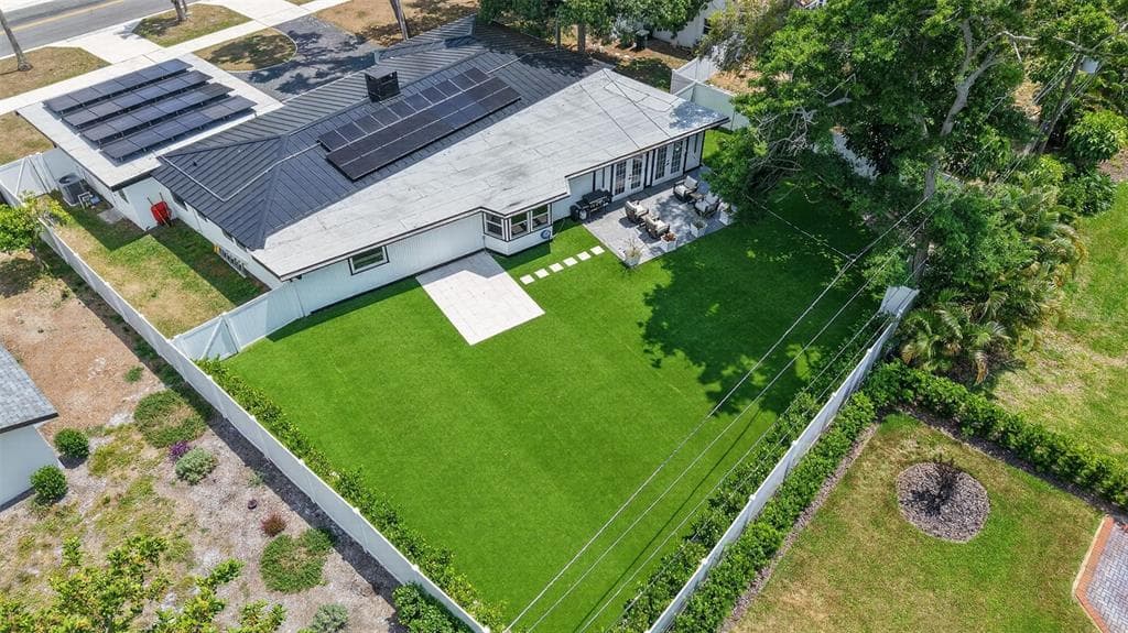 1714 INDIAN ROCKS ROAD BELLEAIR, FL 33756