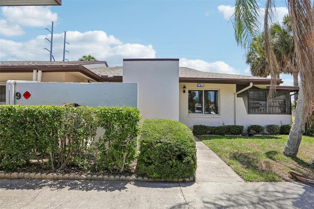 1418 14TH CIRCLE SE LARGO, FL 33771