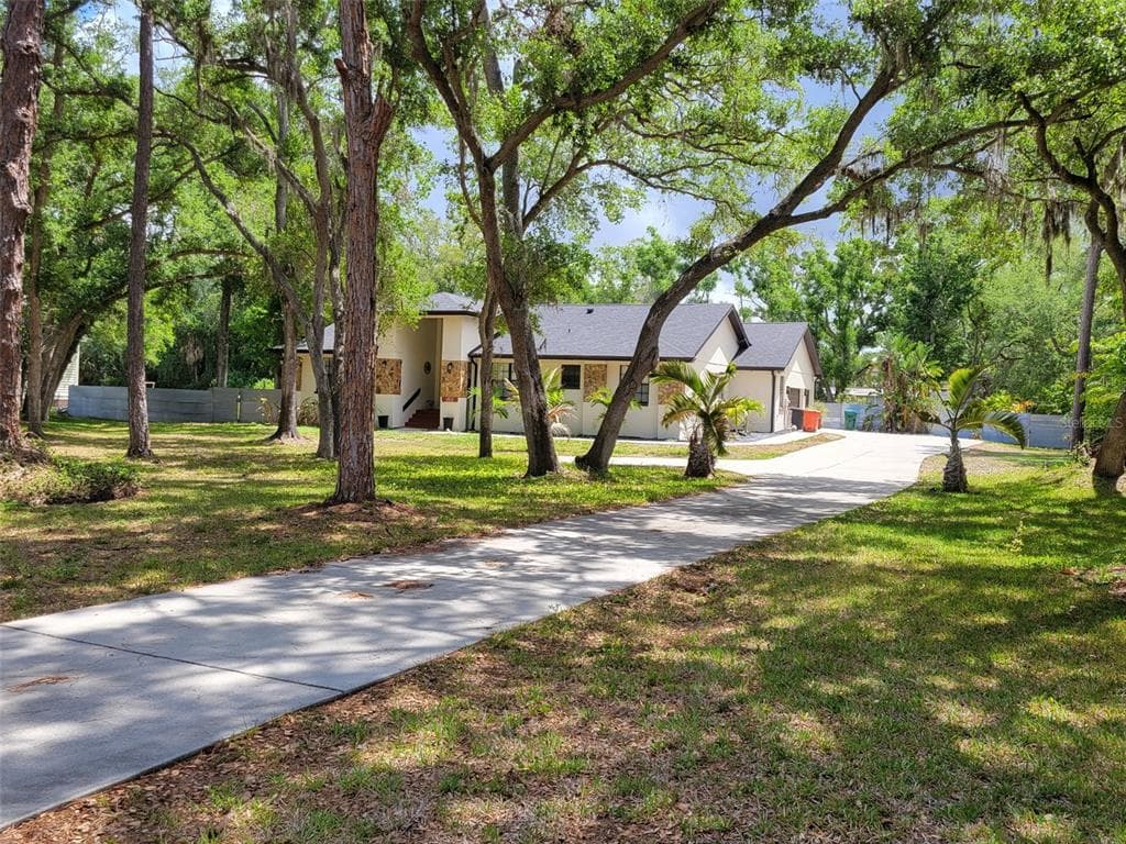 9405 94TH STREET SEMINOLE, FL 33777
