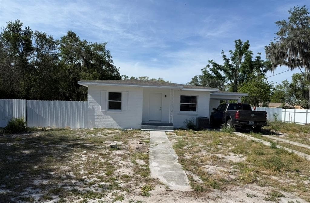 2236 WEBER STREET LAKELAND, FL 33801