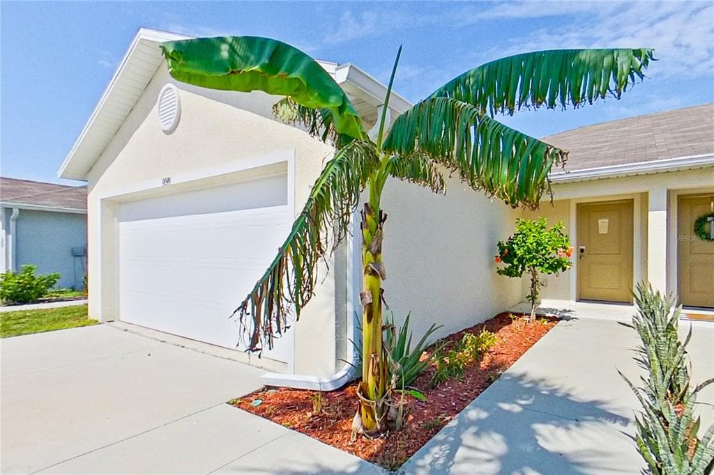 9099 AEGEAN CIRCLE LEHIGH ACRES, FL 33936