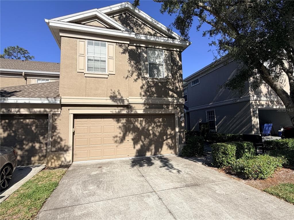 4212 BISMARCK PALM DRIVE TAMPA, FL 33610