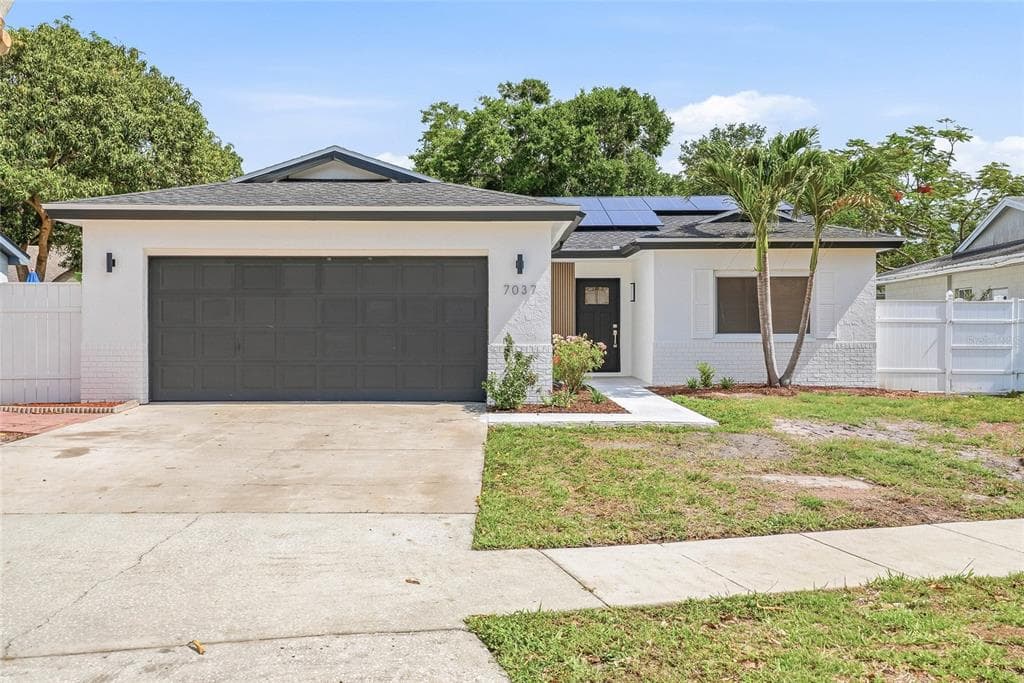 7037 124TH TERRACE LARGO, FL 33773