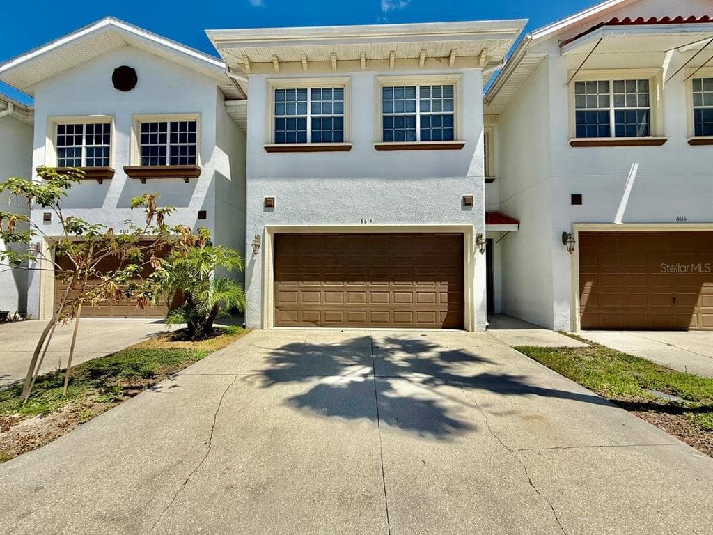 8614 MIRAMAR TERRACE CIRCLE UNIT 8614 TEMPLE TERRACE, FL 33637