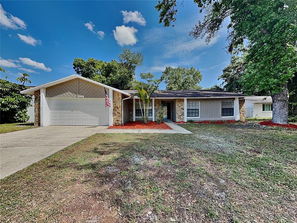 4111 SAND LAKE COURT TAMPA, FL 33624