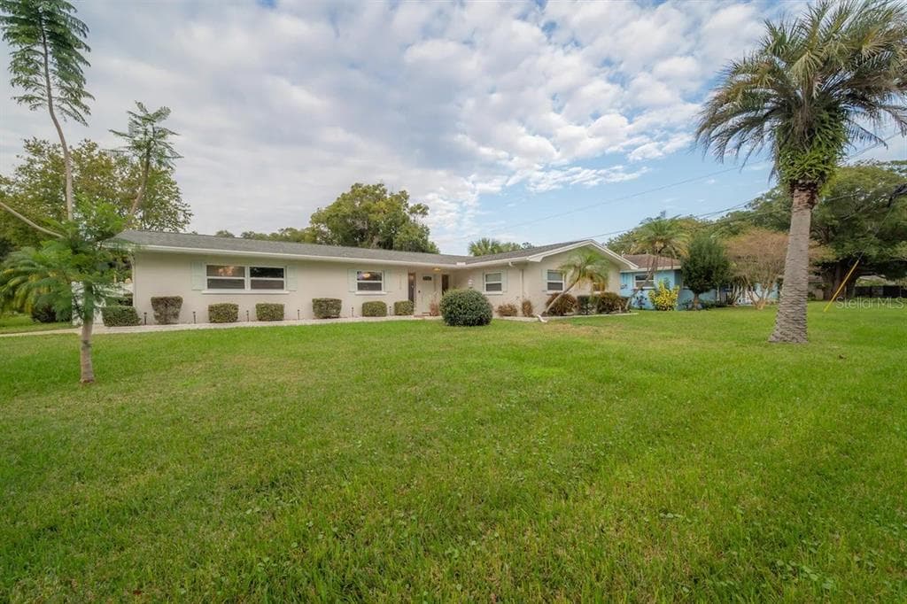 1720 PENNY LANE