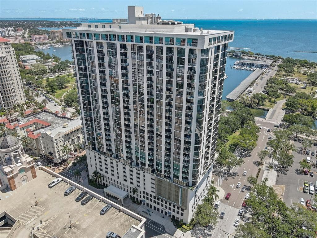 1 SE BEACH DRIVE UNIT 1509 ST PETERSBURG, FL 33701