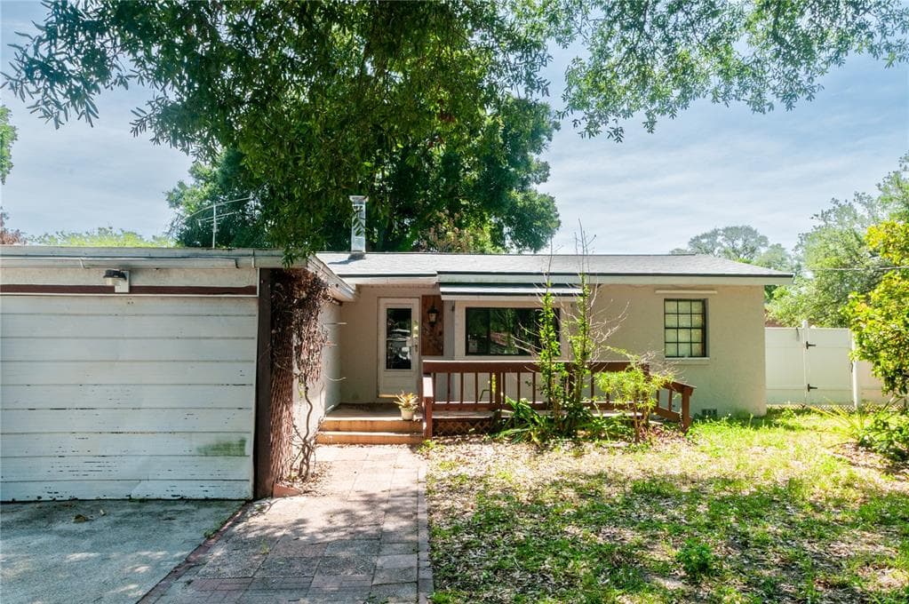 9609 N ELMER STREET TAMPA, FL 33612