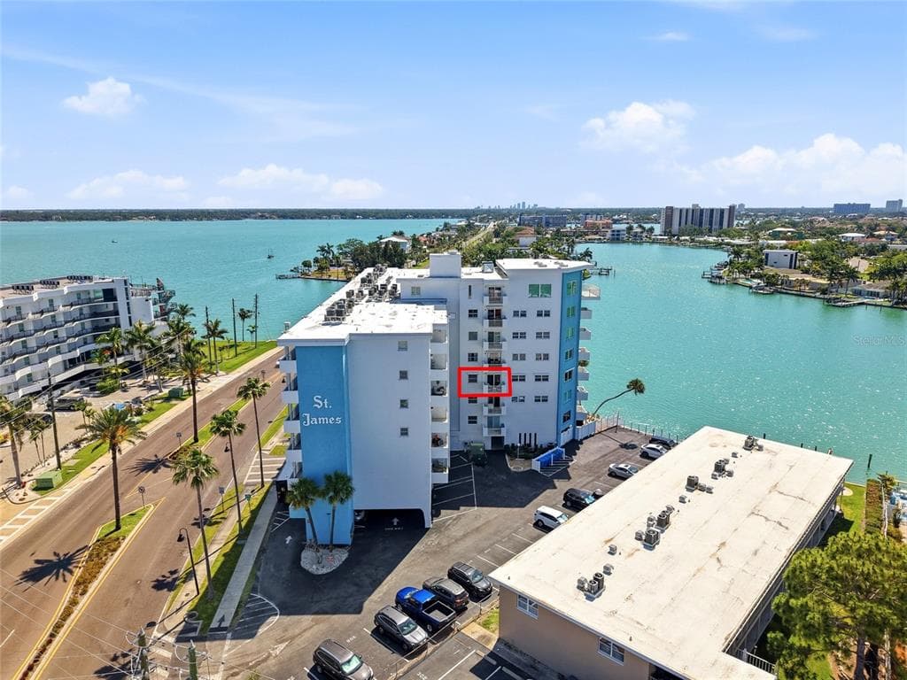 285 107TH AVENUE UNIT 408 TREASURE ISLAND, FL 33706