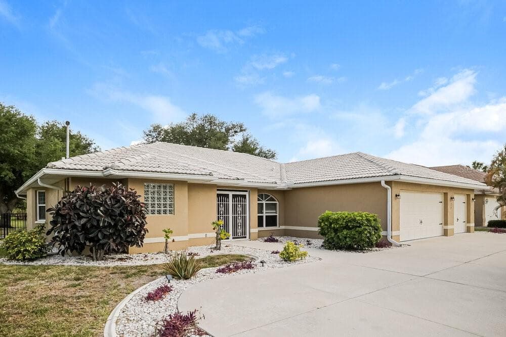 72 LONG MEADOW LANE ROTONDA WEST, FL 33947
