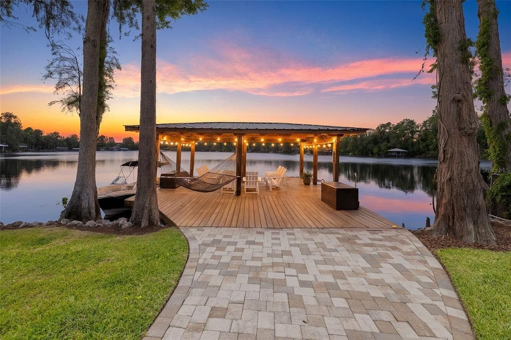 18520 WAYNE ROAD ODESSA, FL 33556