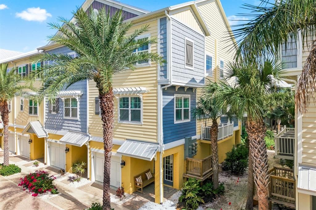 3201 NAUTICAL PLACE S ST PETERSBURG, FL 33712