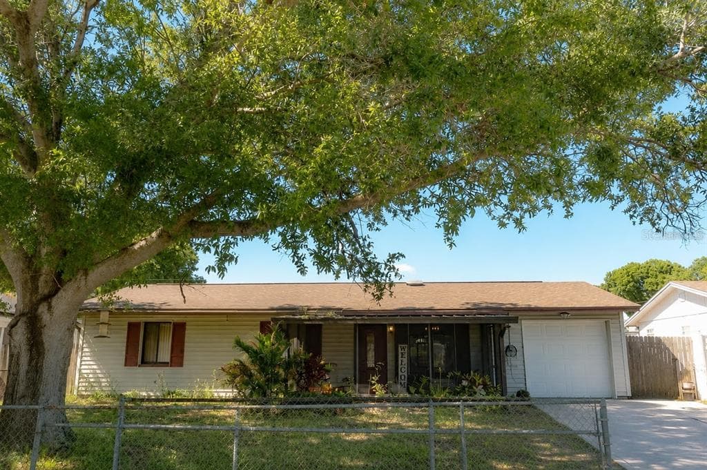 8204 TRAMMELL TRAIL