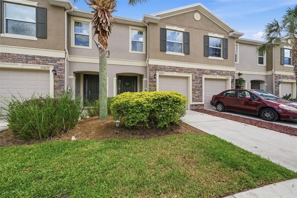 10425 RED CARPET COURT RIVERVIEW, FL 33578