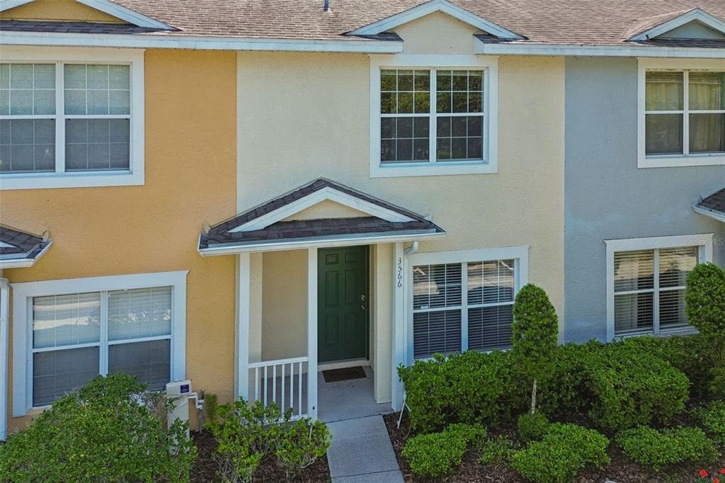 3566 HIGH HAMPTON CIRCLE TAMPA, FL 33610